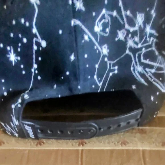 Neff Company Constellation Design Men's Flat Bill Snapback Hat - Picture 4 of 5